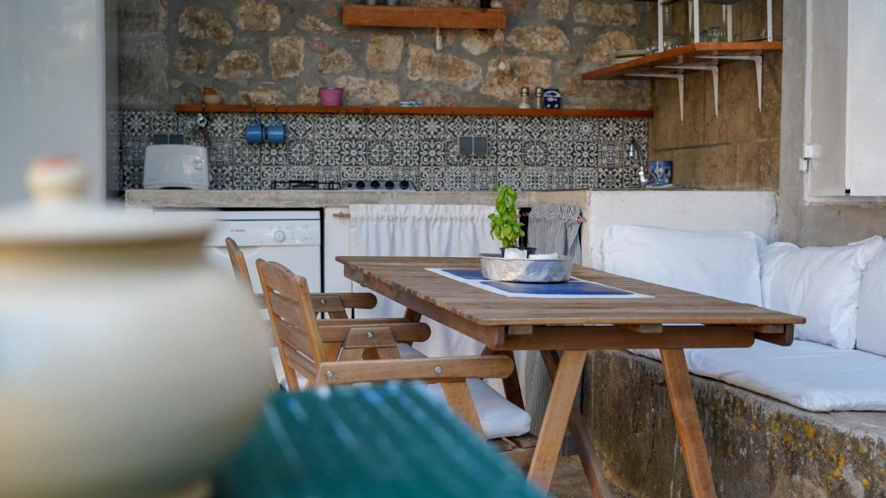 Charming Two-Bed Apartment Orange Garden Sutivan Exterior photo